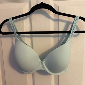 Victoria's Secret T-Shirt Bra 32DDD